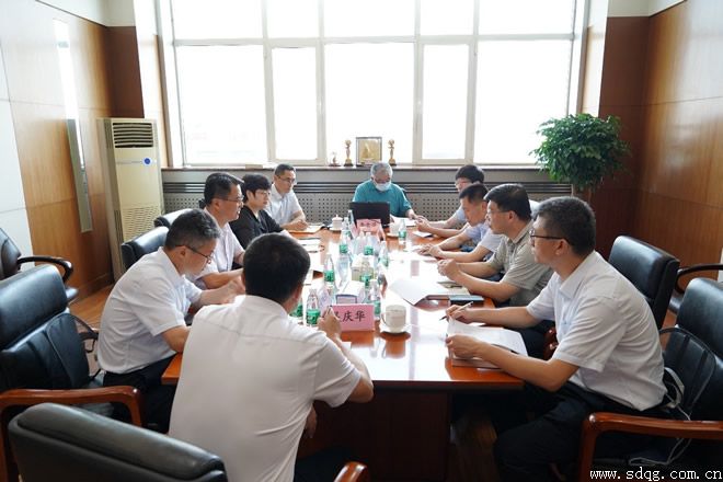 山東國投公司第二督導(dǎo)組到輕工供銷公司進(jìn)行保增長促發(fā)展、安全生產(chǎn)督導(dǎo)調(diào)研